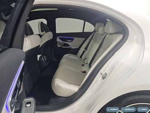 Used 2024 Mercedes-Benz C 300 4MATIC Sedan image 5