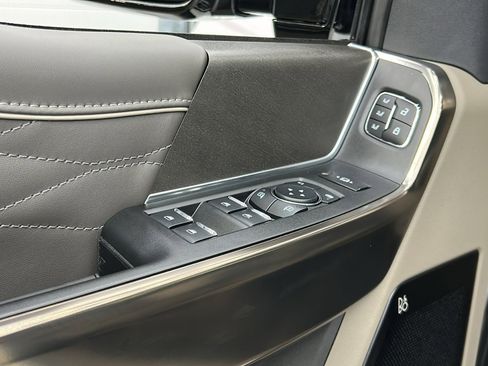Used 2026 Ford F450 Platinum w/ Platinum Plus Package image 22