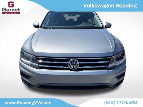 Used 2021 Volkswagen Tiguan SE w/ Panoramic Sunroof Package AWD/4WD image 9