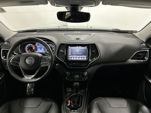 Used 2019 Jeep Cherokee Limited AWD/4WD image 16