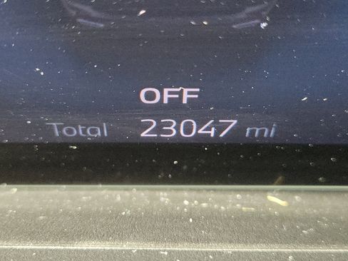 Used 2024 BMW X7 xDrive40i w/ Premium Package image 6