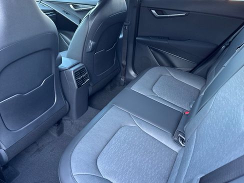 New 2026 Kia Niro SX image 12