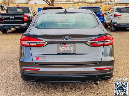 Used 2019 Ford Fusion SE image 7