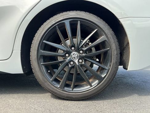 Used 2022 Toyota Camry XSE FWD image 32