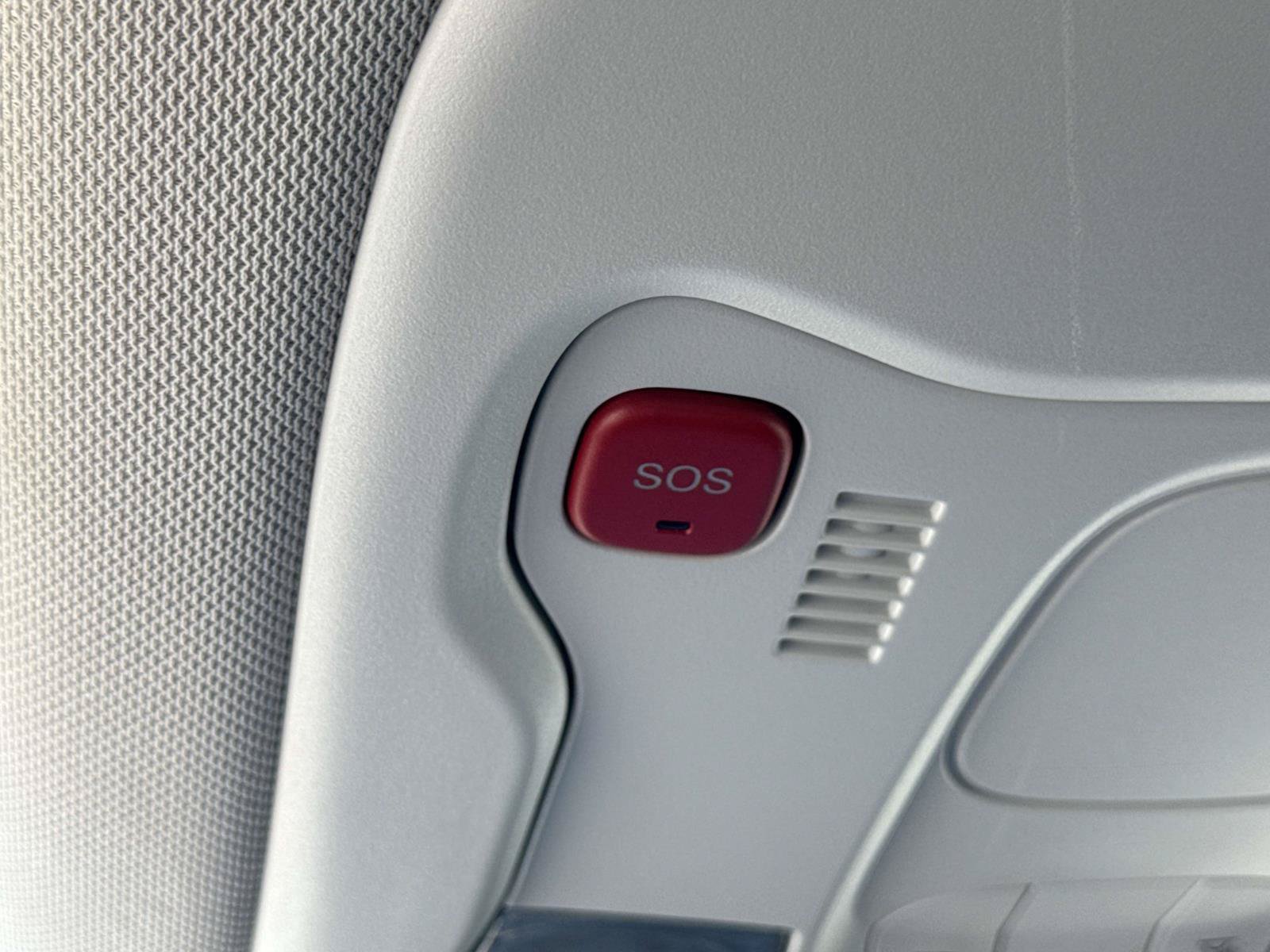 Certified 2023 Jeep Renegade Latitude AWD/4WD image 27