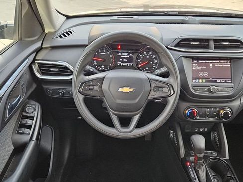 Used 2023 Chevrolet TrailBlazer LT image 11
