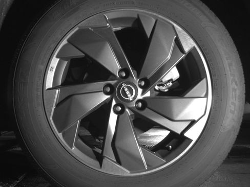 Used 2025 Nissan Rogue SV FWD image 14