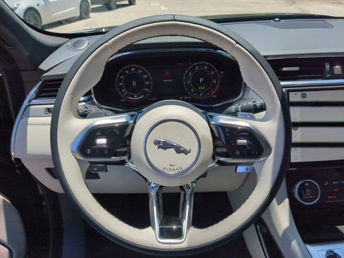 New 2026 Jaguar F-PACE R-Dynamic S image 30