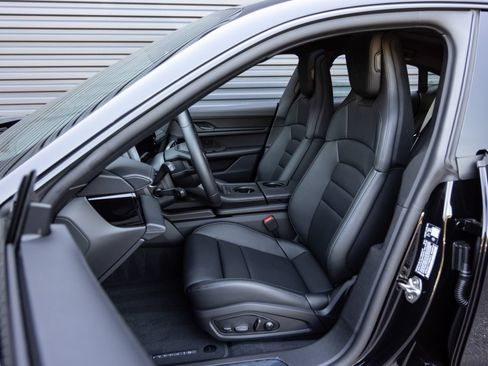 Certified 2026 Porsche Taycan RWD image 5