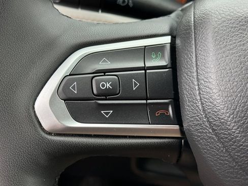 Used 2025 Jeep Compass Limited AWD/4WD image 15