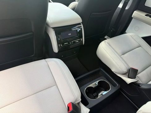New 2026 Lincoln Aviator Reserve AWD/4WD image 8