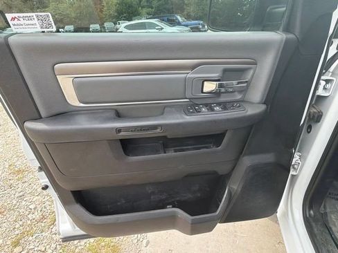 Used 2023 RAM 1500 Classic SLT w/ Electronics Group AWD/4WD image 44