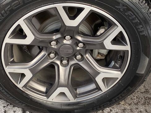 Used 2024 Jeep Wagoneer Series III image 33