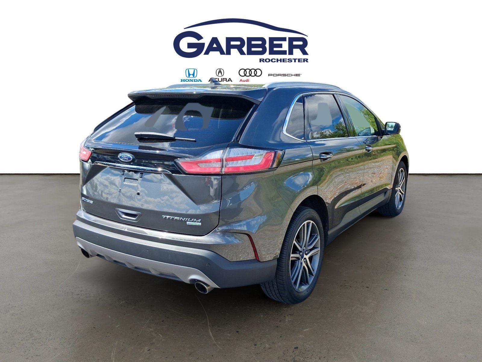 Used 2019 Ford Edge Titanium FWD image 10