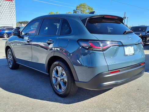 Certified 2026 Honda HR-V LX image 3