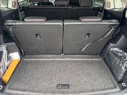 New 2026 Volkswagen Atlas Peak Edition AWD/4WD image 14