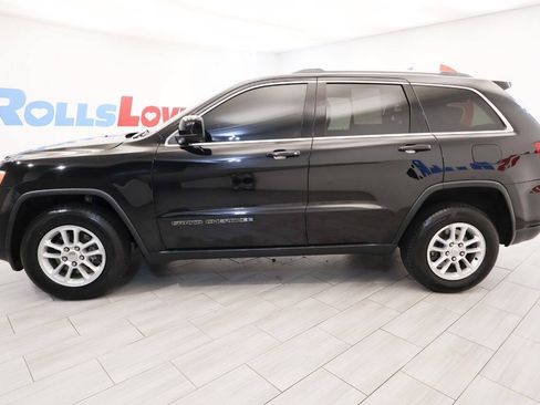 Used 2020 Jeep Grand Cherokee Laredo AWD/4WD image 2