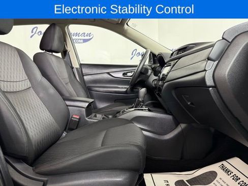Used 2018 Nissan Rogue S image 15