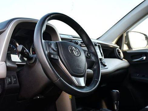 Used 2016 Toyota RAV4 XLE AWD/4WD image 11