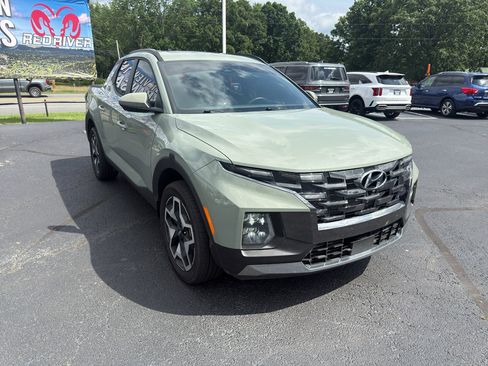 Used 2024 Hyundai Santa Cruz Limited AWD/4WD image 3