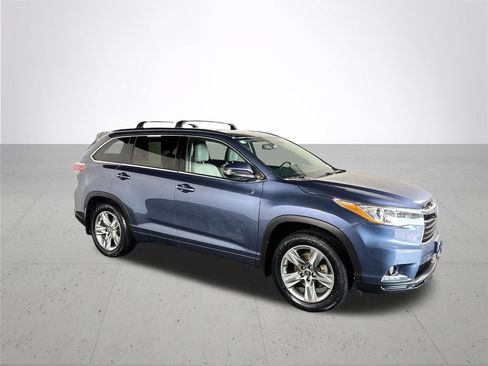 Used 2016 Toyota Highlander Limited AWD/4WD image 4