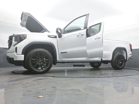 New 2026 GMC Sierra 1500 Elevation image 59
