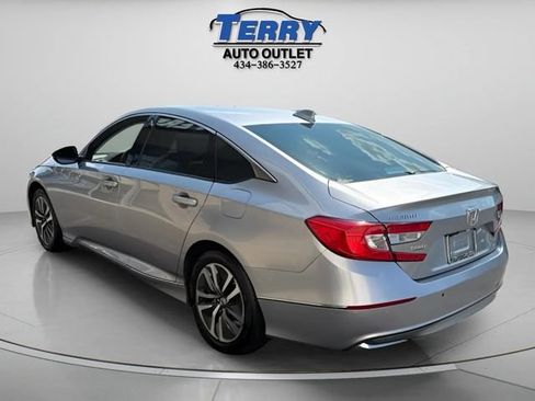 Used 2018 Honda Accord Touring image 5