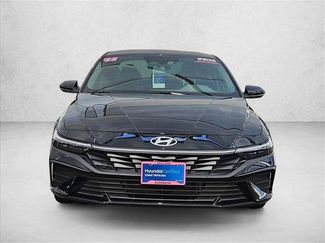 Used 2025 Hyundai Elantra SEL FWD video 2