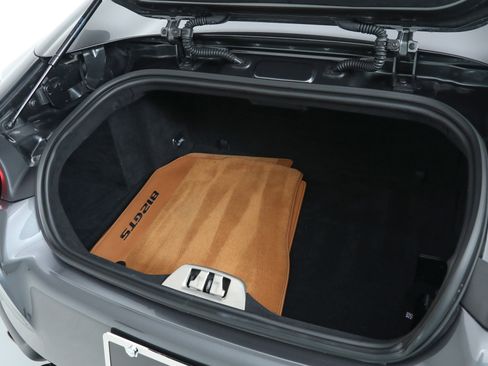 Certified 2022 Ferrari 812 GTS image 36