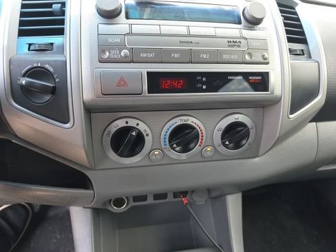 Used 2011 Toyota Tacoma 4x4 Double Cab w/ TRD Sport Pkg image 14