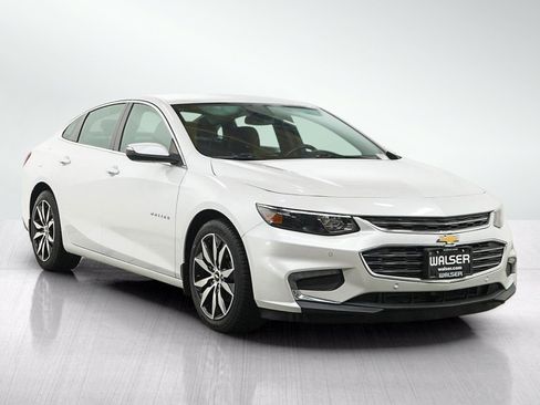 Used 2016 Chevrolet Malibu LT FWD image 7