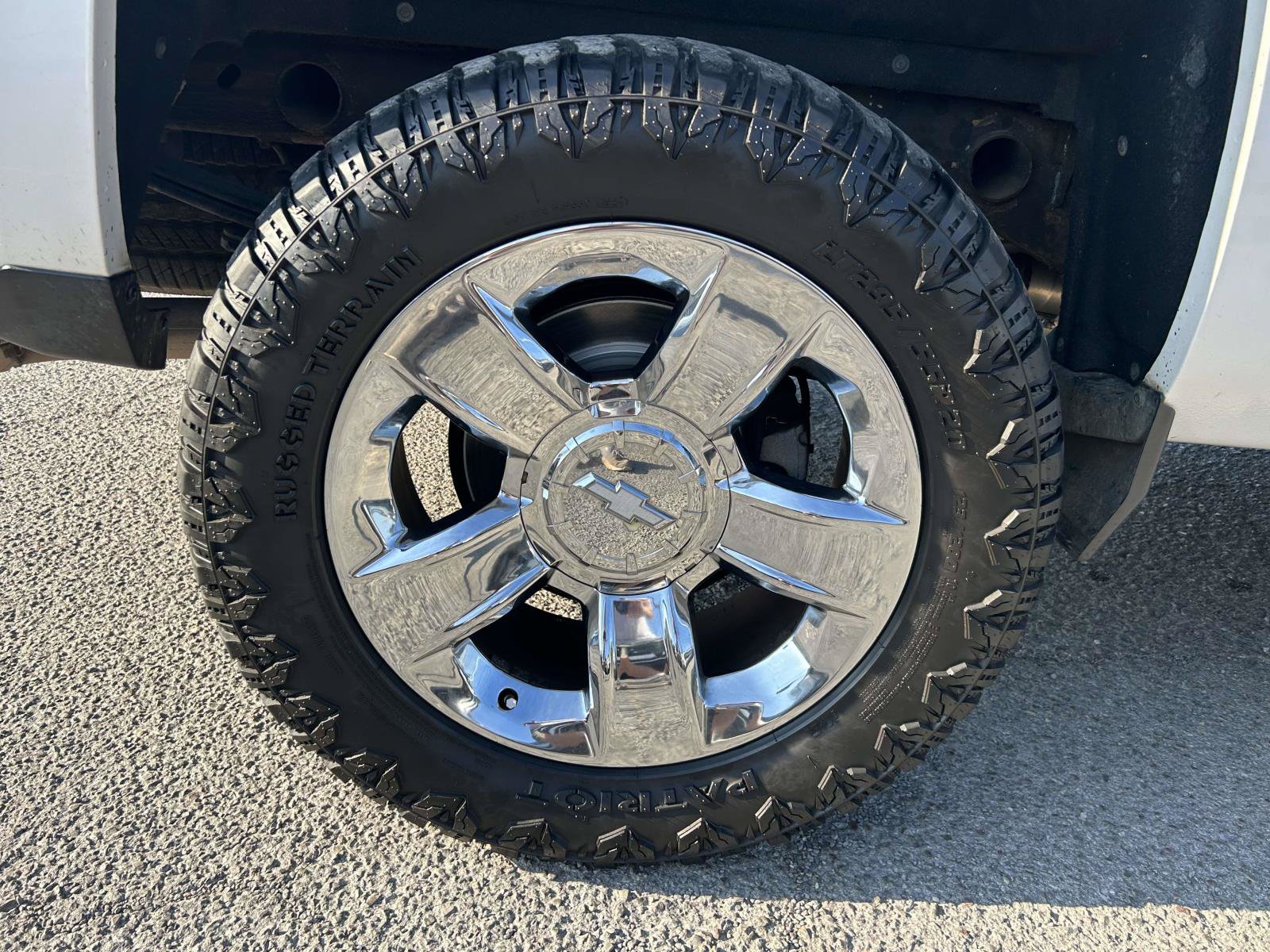 Used 2018 Chevrolet Silverado 1500 LTZ Z71 AWD/4WD image 9