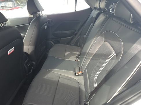 Used 2025 Hyundai Venue Limited image 6