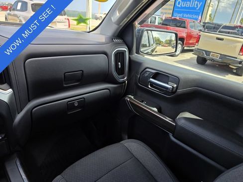 Used 2021 Chevrolet Silverado 1500 LT Trail Boss w/ Bed Protection Package AWD/4WD image 11