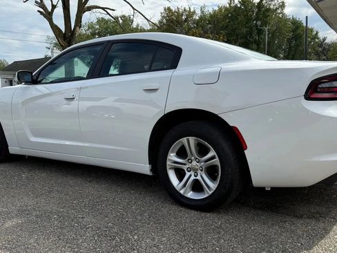 Used 2020 Dodge Charger SXT w/ Leather Interior Group image 8