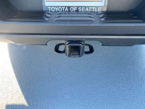 Used 2023 Toyota Tundra Limited w/ Power Package AWD/4WD image 9