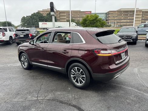 Certified 2022 Lincoln Nautilus Reserve AWD/4WD image 5