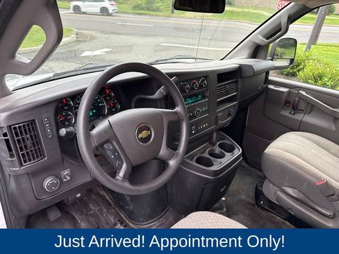 Used 2021 Chevrolet Express 2500 LS w/ Driver Convenience Package RWD image 8