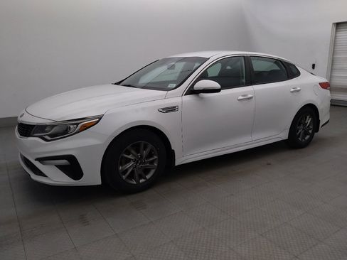 Used 2019 Kia Optima LX FWD image 2