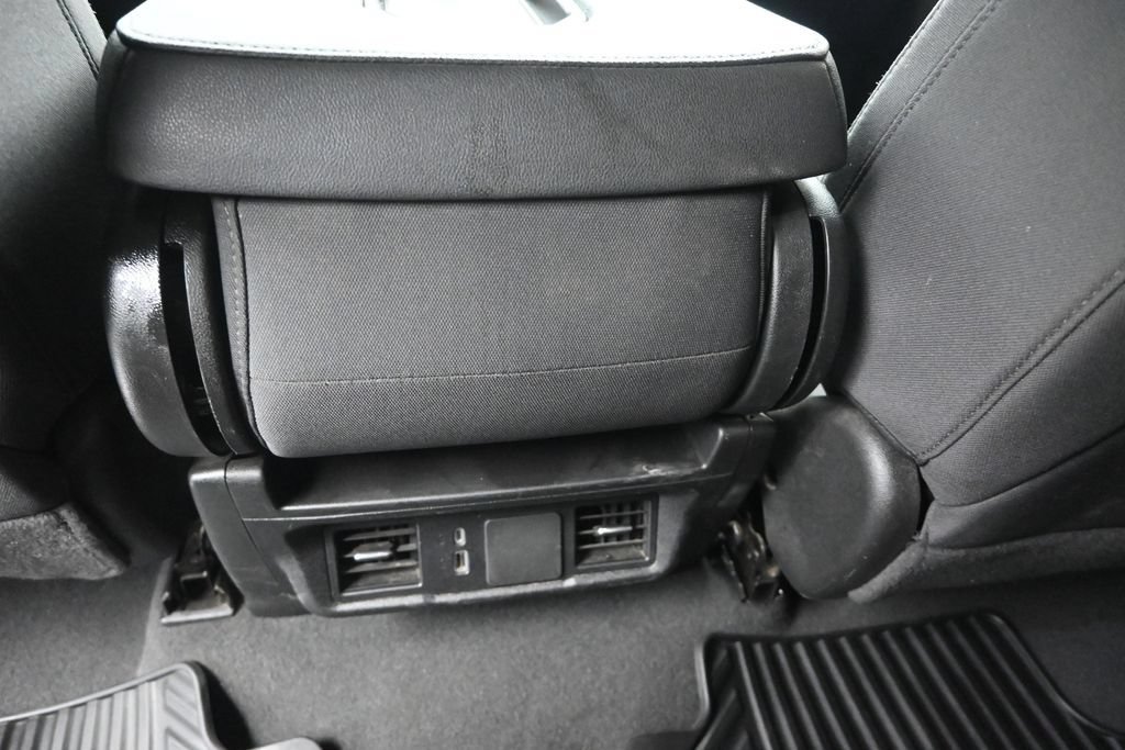 Used 2024 Chevrolet Silverado 1500 Custom AWD/4WD image 18