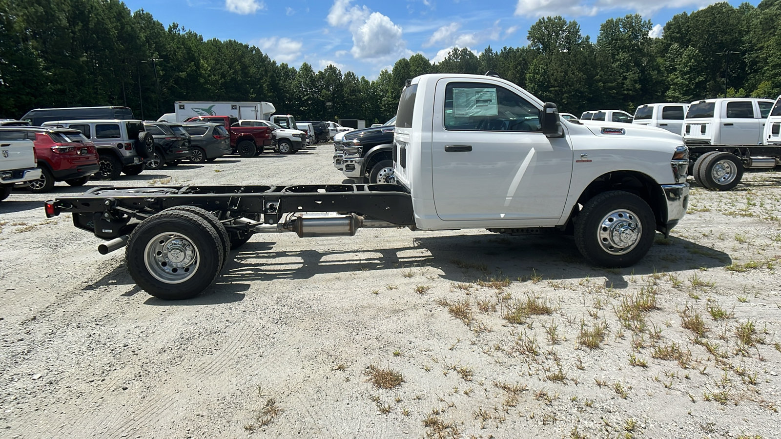 New 2025 RAM 3500 Tradesman AWD/4WD image 7