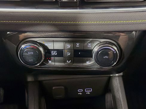 Used 2025 Chevrolet TrailBlazer ACTIV w/ Convenience Package image 18