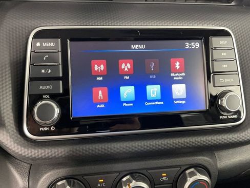 New 2025 Nissan Kicks Play S image 21