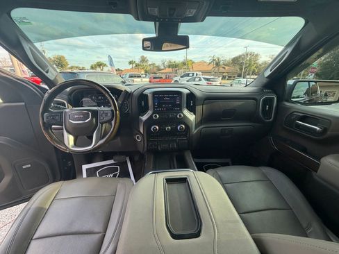 Used 2019 GMC Sierra 1500 SLT w/ SLT Premium Plus Package AWD/4WD image 13