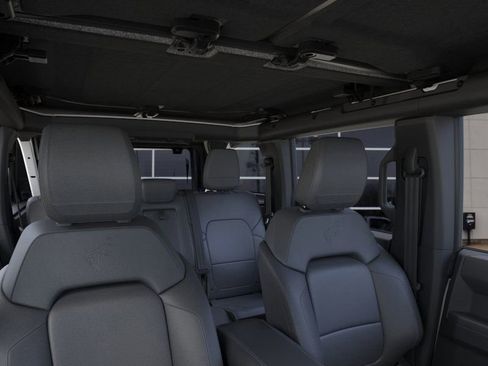 New 2025 Ford Bronco Outer Banks w/ Black Appearance Package image 12