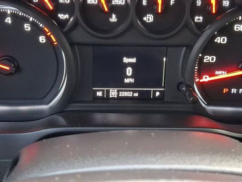 Used 2022 Chevrolet Silverado 1500 Custom image 20