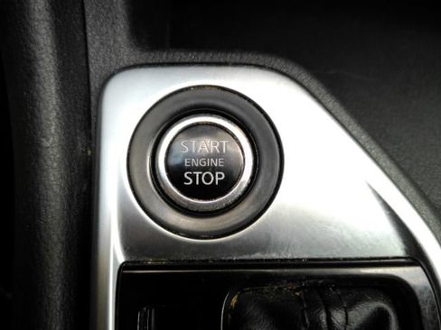 Used 2024 Nissan Sentra SV FWD image 40