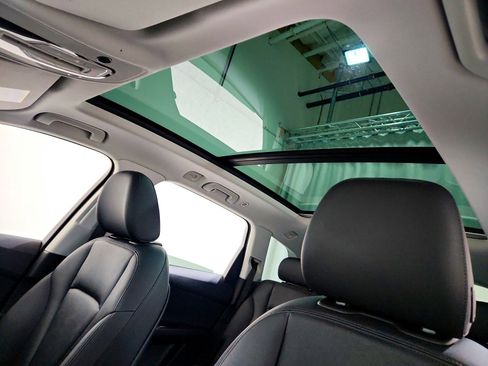 Used 2023 Audi Q7 3.0T Premium w/ Convenience Package image 11