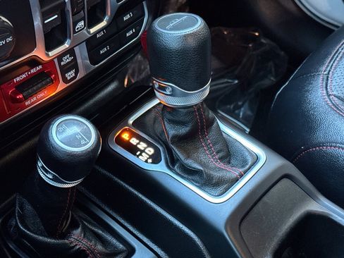 Used 2020 Jeep Gladiator Rubicon image 20