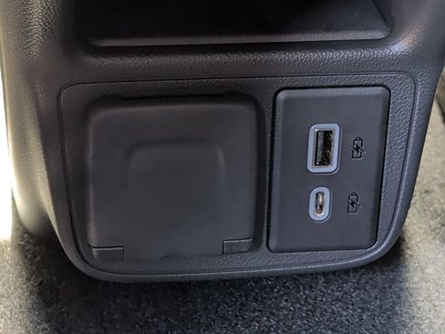 Used 2024 Chevrolet TrailBlazer ACTIV w/ Convenience Package AWD/4WD image 32